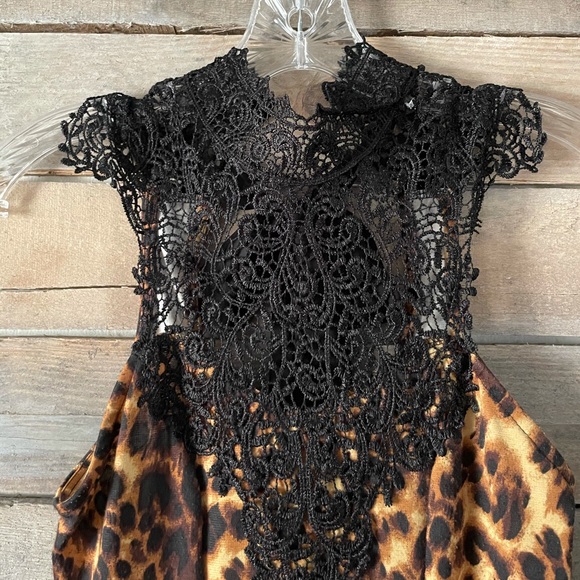 Cheetah Print Lace Dress - Picture 4 of 8